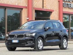 Onyx black metallic Usata 2020 Volvo XC40 Business Edition SUV | 24.000 € (Buon prezzo)