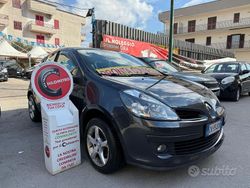 Grigio Usata 2006 Renault Clio II Tre volumi | 1850 € (Buon prezzo)