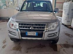 Usata 2015 Mitsubishi Pajero SUV | 22.000 € (Buon prezzo)