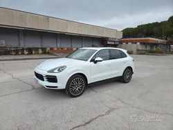 Bianco Usata 2019 Porsche Cayenne SUV | 47.700 € (Ottimo prezzo)