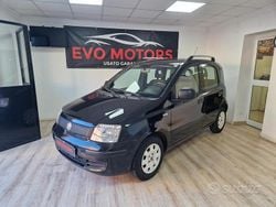 Nero Usata 2010 Fiat Panda Tre volumi | 4350 € (Buon prezzo)