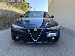 Blu/azzurro Usata 2018 Alfa Romeo Giulia Business Tre volumi | 8000 € (Buon prezzo)