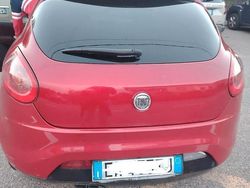 Rosso Usata 2010 Fiat 1600 Tre volumi | 800 €