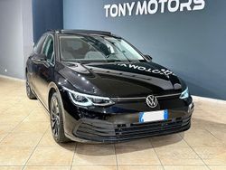 Nero Usata 2021 VW Golf Style Tre volumi | 26.500 € (Molto cara)