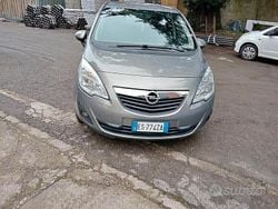 Grigio Usata 2013 Opel Meriva Cosmo Monovolume | 3950 € (Buon prezzo)