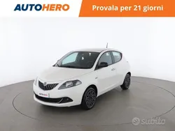 Bianco Usata 2022 Lancia Ypsilon Gold Due volumi | 12.099 € (Buon prezzo)