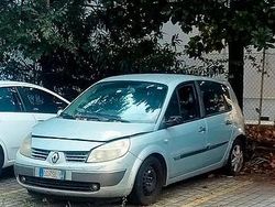 Usata 2006 Renault Scénic Monovolume | 300 €