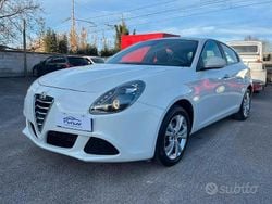 Bianco Usata 2015 Alfa Romeo Giulietta Progression Tre volumi | 8800 € (Ottimo prezzo)