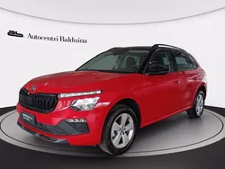 Rosso velluto metallizzato ner Nuova 2024 Skoda Kamiq Selection SUV | 27.900 € (Molto cara)