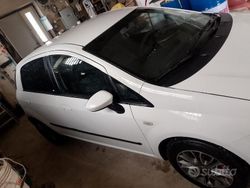 Bianco Usata 2012 Fiat Punto Evo Due volumi | 5500 € (Buon prezzo)