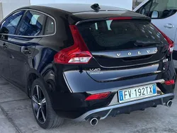 Nero Usata 2019 Volvo V40 R-Design Station wagon | 16.400 € (Buon prezzo)