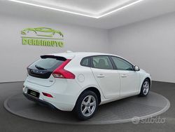 Bianco Usata 2016 Volvo V40 Tre volumi | 6999 €