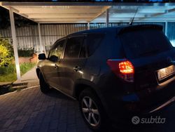 Nero Usata 2008 Toyota RAV4 SUV | 6000 €