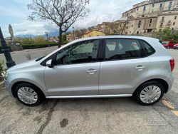 Grigio Usata 2017 VW Polo Comfortline Tre volumi | 9500 € (Ottimo prezzo)