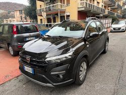 Nero Usata 2022 Dacia Sandero Comfort Tre volumi | 12.900 € (Buon prezzo)