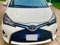 Bianco Usata 2015 Toyota Yaris Due volumi | 7500 €