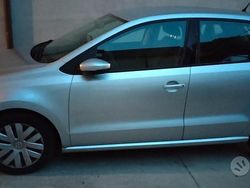 Usata 2011 VW Polo Comfortline Tre volumi | 7900 € (Molto cara)