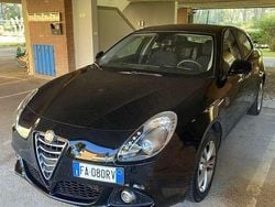 Nero Usata 2015 Alfa Romeo Giulietta Progression Tre volumi | 10.000 € (Cara)