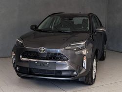 Grigio Nuova 2025 Toyota Yaris Hybrid Active SUV | 25.900 € (Cara)