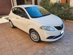Bianco Usata 2017 Lancia Ypsilon Due volumi | 8500 € (Buon prezzo)