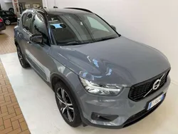 Grigio Usata 2020 Volvo XC40 R-Design SUV | 28.500 € (Buon prezzo)