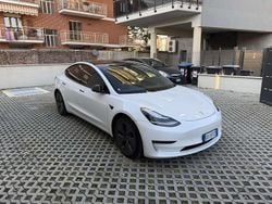 Usata 2020 Tesla Model 3 Tre volumi | 24.000 € (Ottimo prezzo)