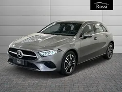 Grigio montagna Nuova 2025 Mercedes A180 Tre volumi | 37.500 € (Buon prezzo)