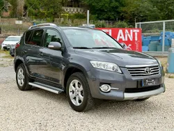 Argento Usata 2011 Toyota RAV4 Multidrive S SUV | 10.500 € (Buon prezzo)