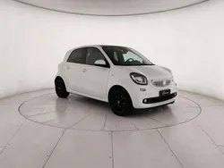 Bianco Usata 2017 Smart ForFour Prime Tre volumi | 14.900 € (Cara)