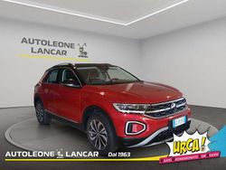 Rosso tetto nero Usata 2022 VW T-Roc Style SUV | 23.880 € (Buon prezzo)