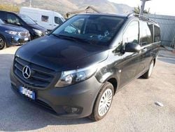 Nero Usata 2022 Mercedes Vito Furgone | 33.900 € (Buon prezzo)