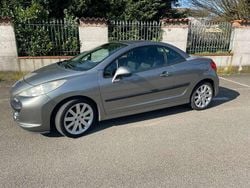 Grigio Usata 2007 Peugeot 207 CC Cabrio | 4200 € (Ottimo prezzo)