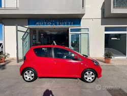 Rosso Usata 2009 Toyota Aygo Due volumi | 4500 € (Buon prezzo)