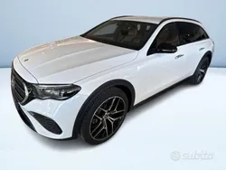 Bianco Nuova 2025 Mercedes E220 Premium Tre volumi | 82.650 € (Buon prezzo)