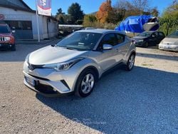 Argento Usata 2018 Toyota C-HR Business Edition SUV | 13.890 € (Buon prezzo)