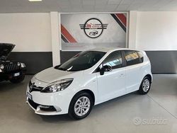 Bianco Usata 2014 Renault Scénic III LIMITED Monovolume | 6900 € (Buon prezzo)