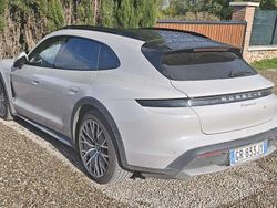 Grigio Usata 2021 Porsche Taycan Cross Turismo Station wagon | 59.000 € (Molto cara)