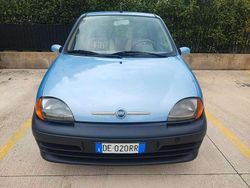 Blu/azzurro Usata 2006 Fiat 600 Anniversary Due volumi | 1920 € (Ottimo prezzo)