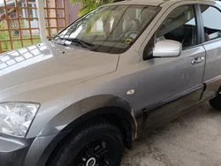 Usata 2004 Kia Sorento SUV | 2500 € (Cara)