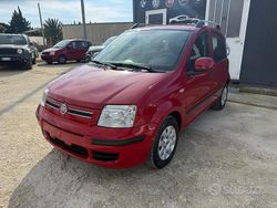 Rosso Usata 2011 Fiat Panda Dynamic Tre volumi | 4200 € (Ottimo prezzo)