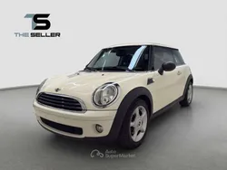 Bianco Usata 2010 Mini ONE Due volumi | 5900 € (Cara)