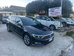 Grigio Usata 2018 VW Passat Station wagon | 15.999 € (Cara)