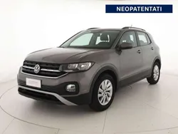 Limestone grey metallizzato Usata 2021 VW T-Cross Style SUV | 18.900 € (Buon prezzo)