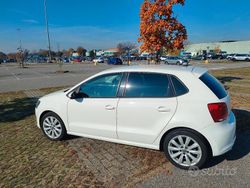 Bianco Usata 2011 VW Polo Highline Tre volumi | 5000 € (Ottimo prezzo)