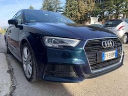 Blu/azzurro Usata 2019 Audi A3 Admired Tre volumi | 15.800 € (Buon prezzo)