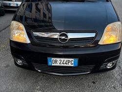 Nero Usata 2008 Opel Meriva Monovolume | 3500 € (Molto cara)