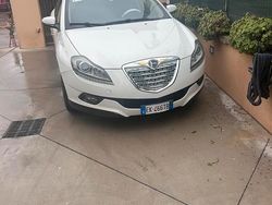 Bianco Usata 2012 Lancia Delta Due volumi | 4600 € (Buon prezzo)