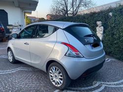 Argento Usata 2013 Lancia Ypsilon Silver Due volumi | 6900 € (Buon prezzo)