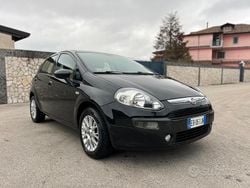 Nero Usata 2010 Fiat Grande Punto Due volumi | 3800 € (Buon prezzo)