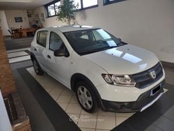 Bianco Usata 2016 Dacia Sandero Ambiance Due volumi | 5500 € (Buon prezzo)